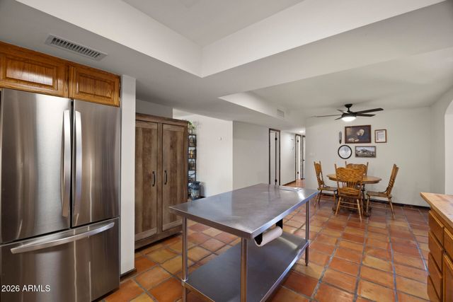 1546 E FLOWER Circle, Mesa, AZ 85204