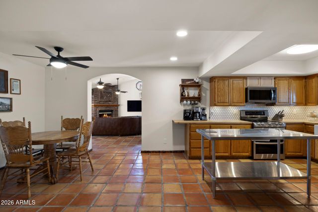 1546 E FLOWER Circle, Mesa, AZ 85204
