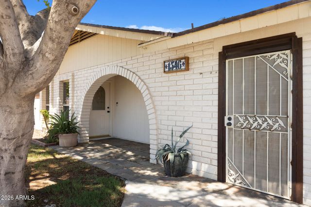 1546 E FLOWER Circle, Mesa, AZ 85204