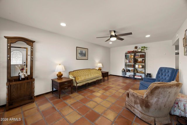 1546 E FLOWER Circle, Mesa, AZ 85204