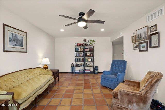 1546 E FLOWER Circle, Mesa, AZ 85204