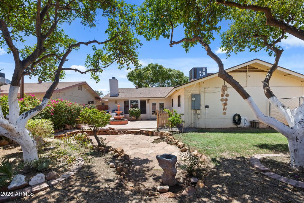 1546 E FLOWER Circle, Mesa, AZ 85204 — photo 2