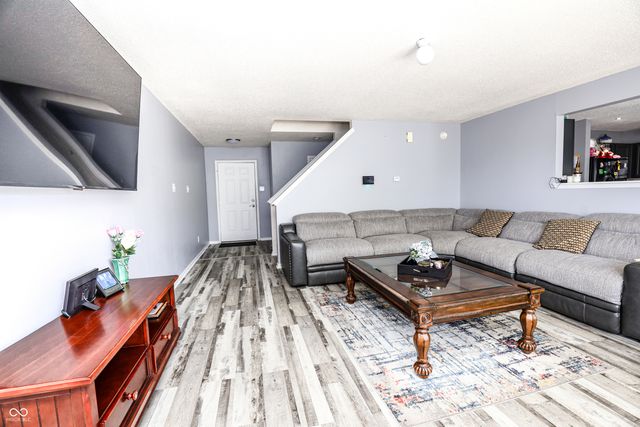 11505 Presidio Drive, Indianapolis, IN 46235