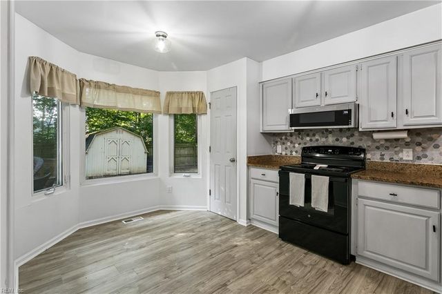 106 Copperfield, Williamsburg, VA 23185