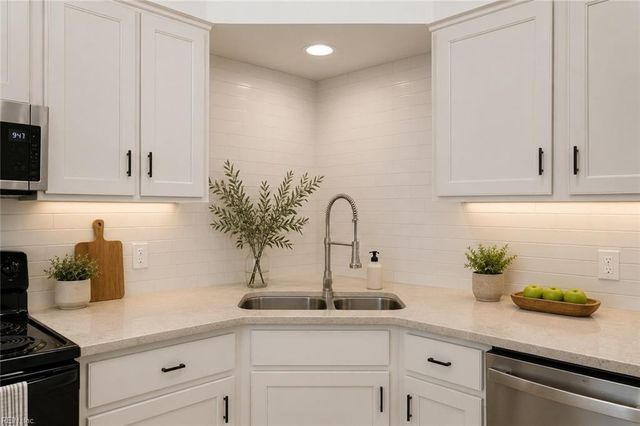 106 Copperfield, Williamsburg, VA 23185