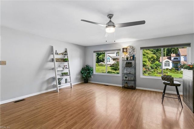 106 Copperfield, Williamsburg, VA 23185