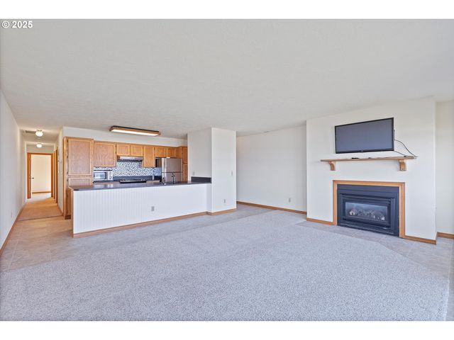 2335 Nw INLET Ave 7, Lincoln City, OR 97367