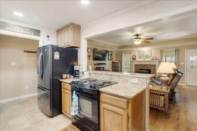 105 Mulberry Drive, Trenton, TX 75490