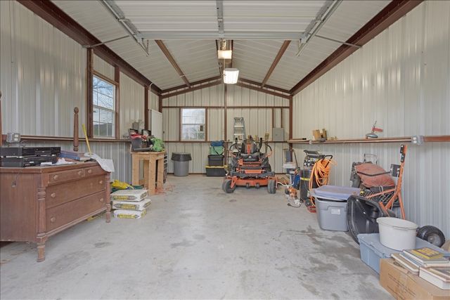 105 Mulberry Drive, Trenton, TX 75490