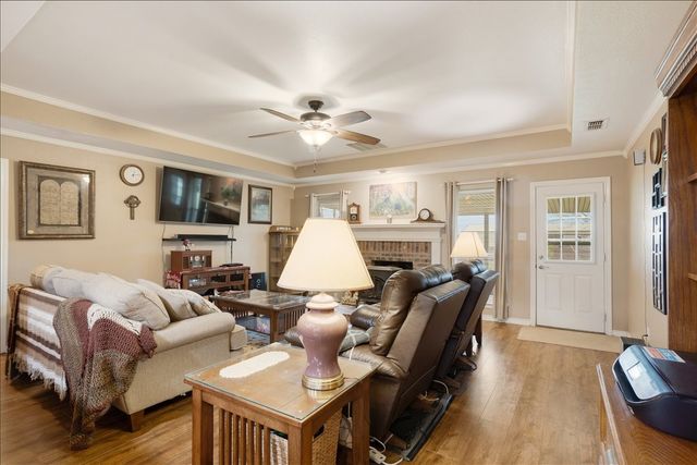 105 Mulberry Drive, Trenton, TX 75490