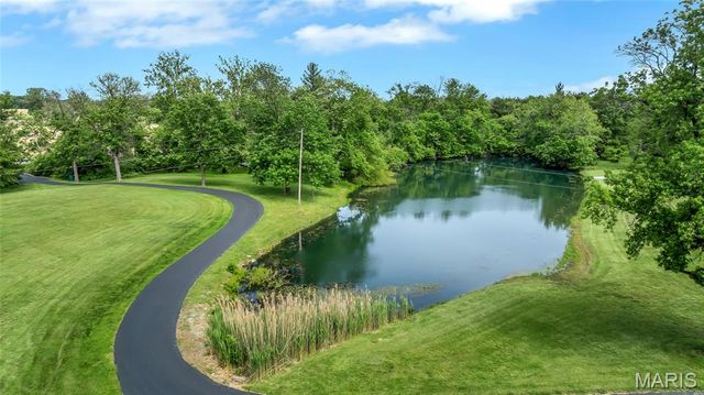 6137 Floraville Road, Millstadt, IL 62260
