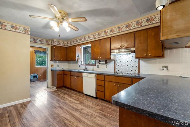6137 Floraville Road, Millstadt, IL 62260
