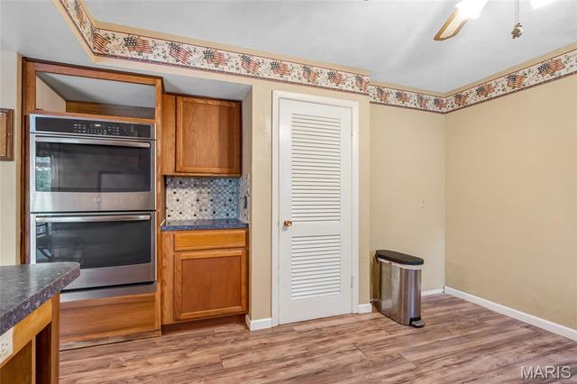 6137 Floraville Road, Millstadt, IL 62260