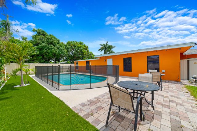 6767 Massachusetts Drive, Lake Worth, FL 33462