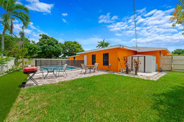 6767 Massachusetts Drive, Lake Worth, FL 33462