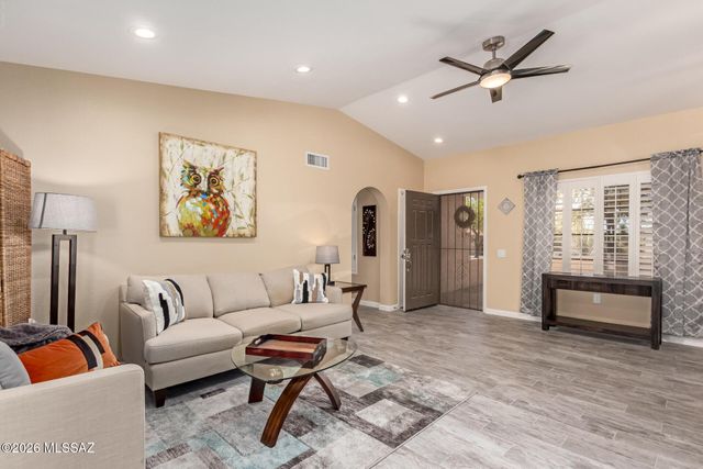 967 E Boulder Pass, Oro Valley, AZ 85755