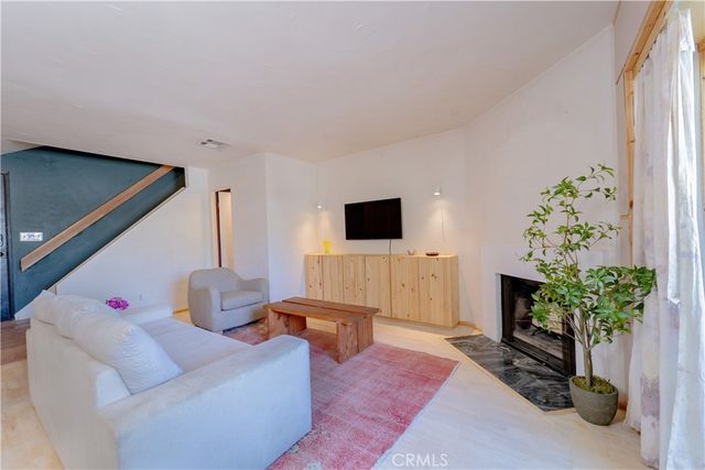 8516 Cadillac Avenue 8, Los Angeles, CA 90034