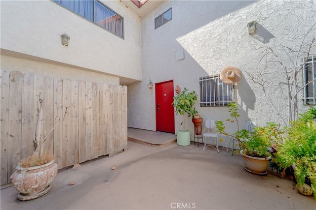 8516 Cadillac Avenue 8, Los Angeles, CA 90034