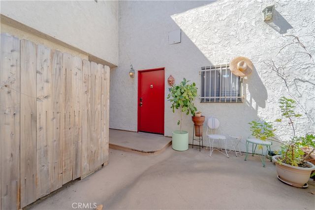 8516 Cadillac Avenue 8, Los Angeles, CA 90034
