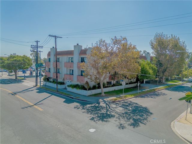 8516 Cadillac Avenue 8, Los Angeles, CA 90034