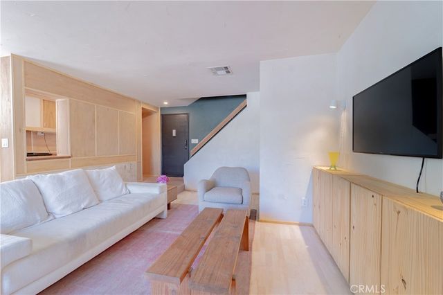 8516 Cadillac Avenue 8, Los Angeles, CA 90034