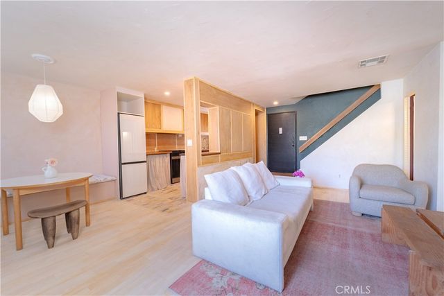 8516 Cadillac Avenue 8, Los Angeles, CA 90034