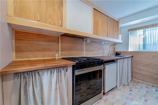 8516 Cadillac Avenue 8, Los Angeles, CA 90034