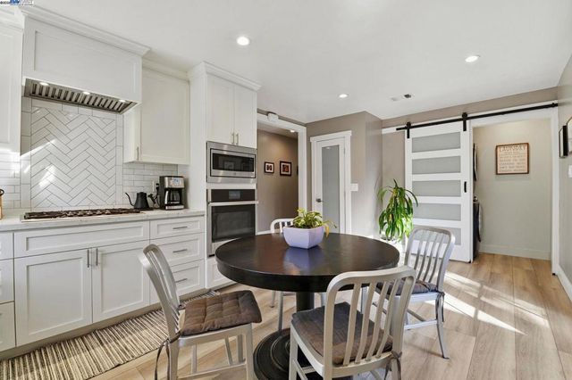 1341 Maryland Dr, Concord, CA 94521