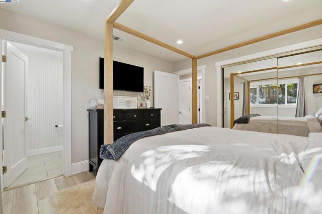 1341 Maryland Dr, Concord, CA 94521