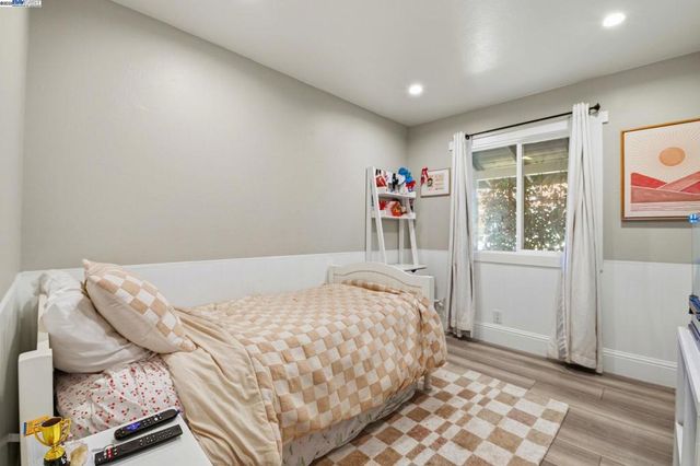 1341 Maryland Dr, Concord, CA 94521