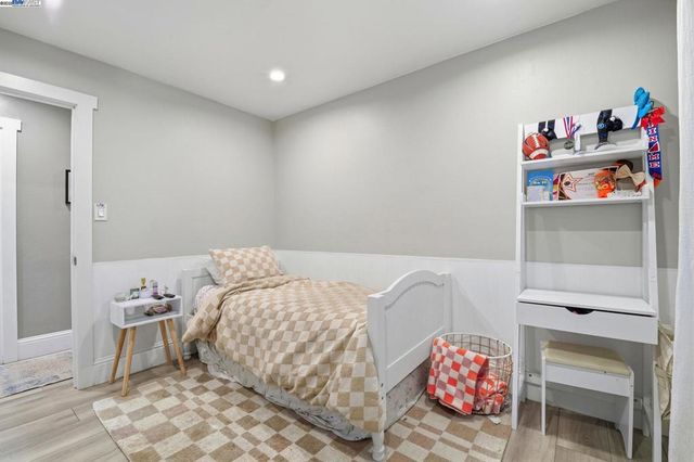 1341 Maryland Dr, Concord, CA 94521