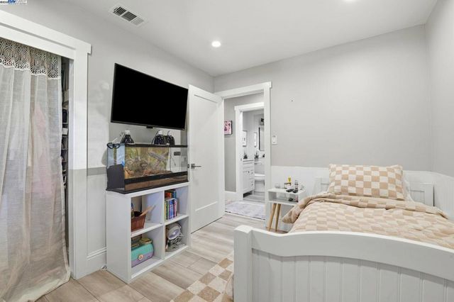 1341 Maryland Dr, Concord, CA 94521