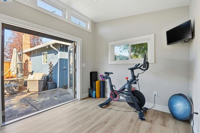 1341 Maryland Dr, Concord, CA 94521