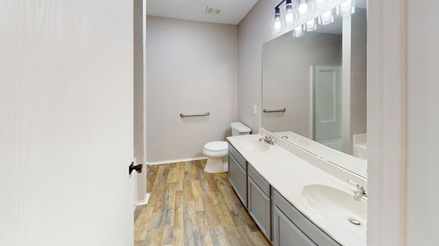 422 Blueberry Hill Lane, Mansfield, TX 76063