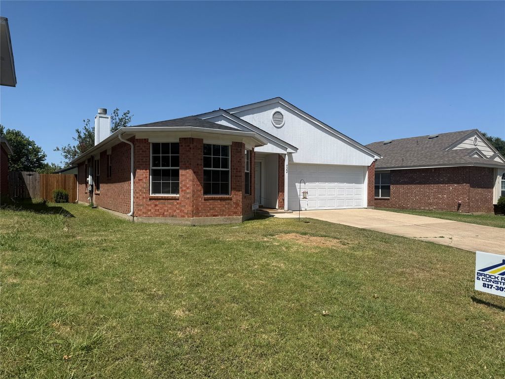422 Blueberry Hill Lane, Mansfield, TX 76063