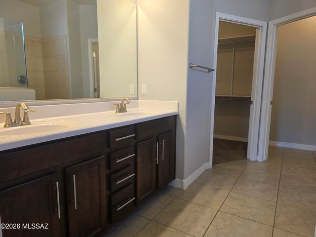 5549 W Jade Rock Place, Tucson, AZ 85742