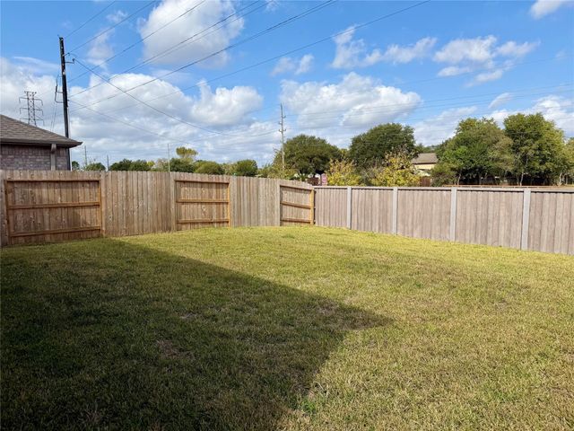 28750 Texas Plains Drive, Hockley, TX 77447