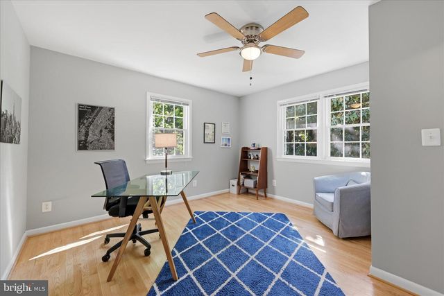 312 BROADLEAF, Vienna, VA 22180