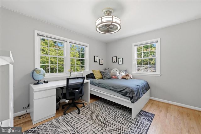 312 BROADLEAF, Vienna, VA 22180