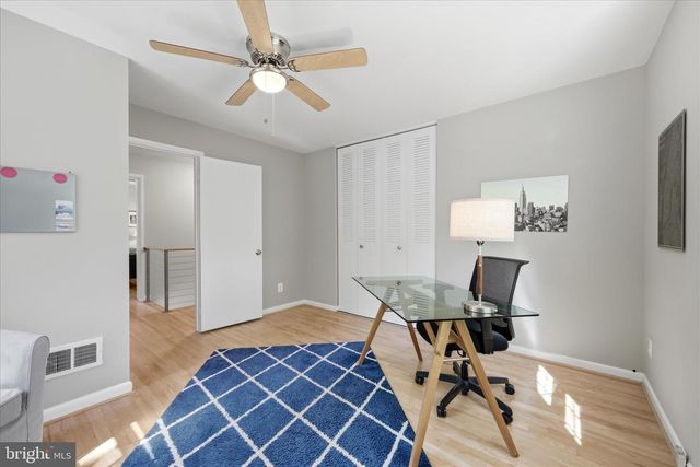 312 BROADLEAF, Vienna, VA 22180