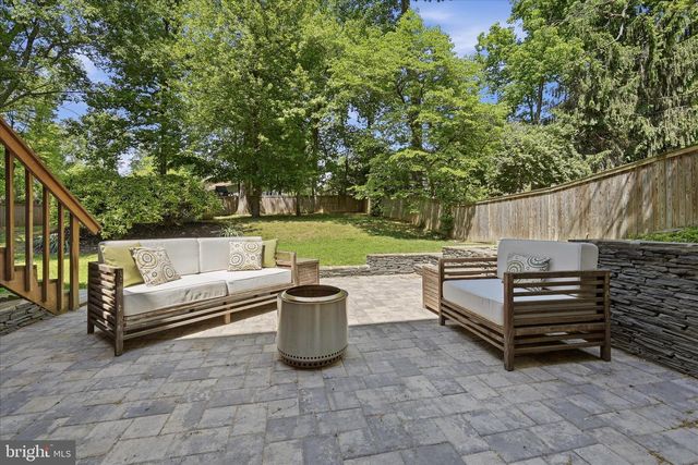 312 BROADLEAF, Vienna, VA 22180