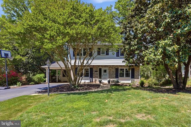 312 BROADLEAF, Vienna, VA 22180