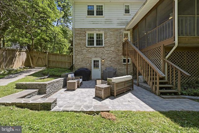 312 BROADLEAF, Vienna, VA 22180