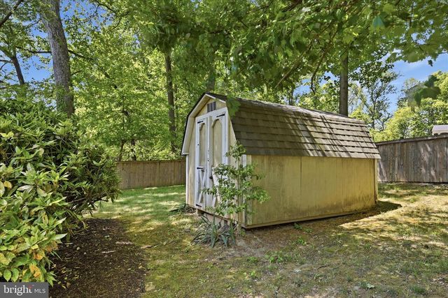 312 BROADLEAF, Vienna, VA 22180