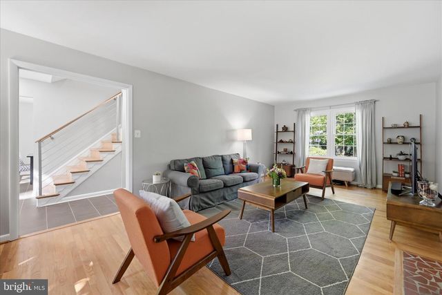 312 BROADLEAF, Vienna, VA 22180