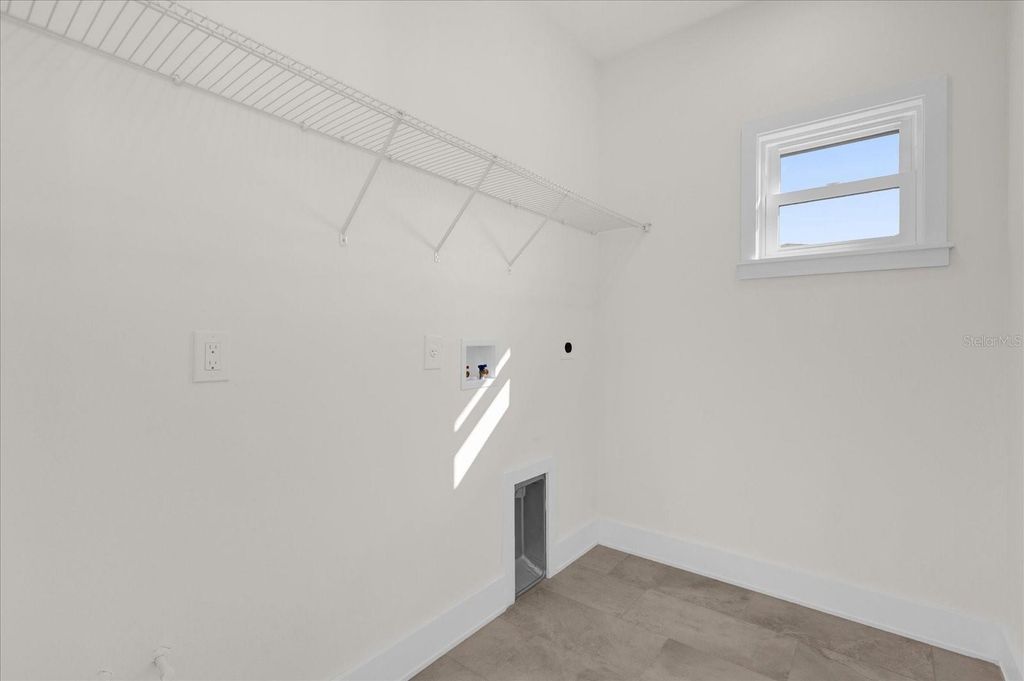 Image 45 of property listing at 4401 ROCKLEDGE ROAD, Orlando, FL 32807