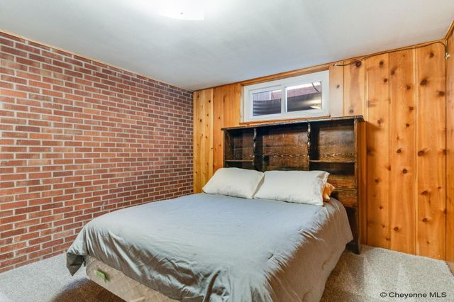 1100 ROSEBUD RD, Cheyenne, WY 82001