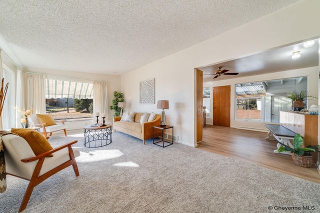 1100 ROSEBUD RD, Cheyenne, WY 82001