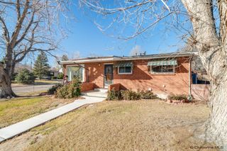 1100 ROSEBUD RD, Cheyenne, WY 82001