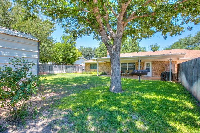 5111 Green Valley Trail, San Angelo, TX 76904